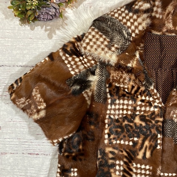 Tuleh Brown Patterned Chinchilla Real Fur Short Sleeve Jacket - Picture 8 of 12